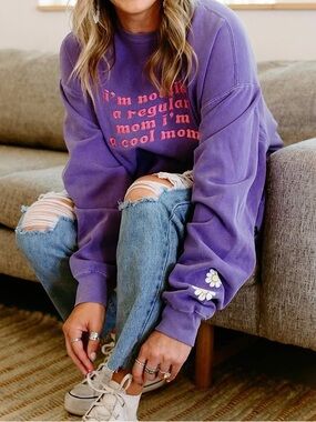 Slyfox Threads Cool Mom Sweatshirt - LG